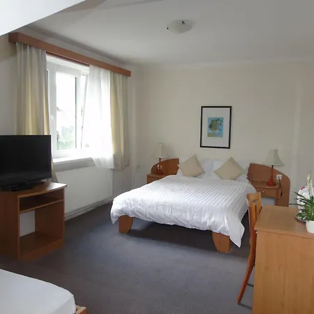 Toris 3* 特日内茨