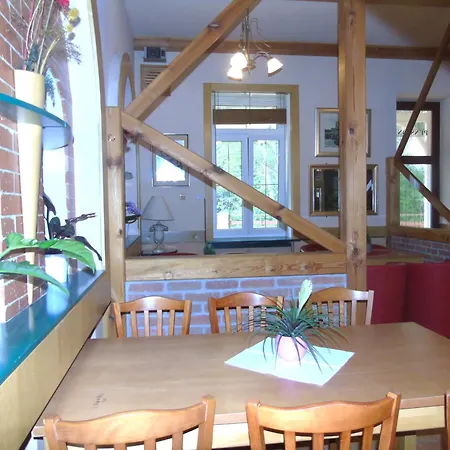 Toris Guest house *