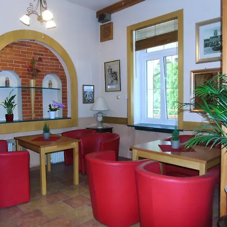 Toris 招待所 特日内茨