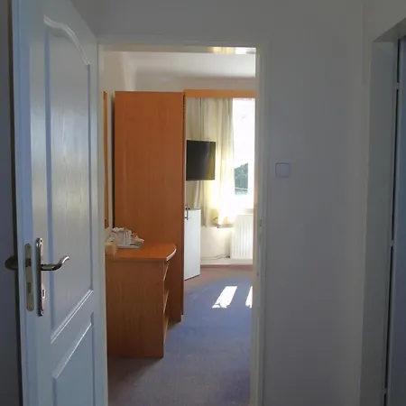 招待所 Toris 特日内茨