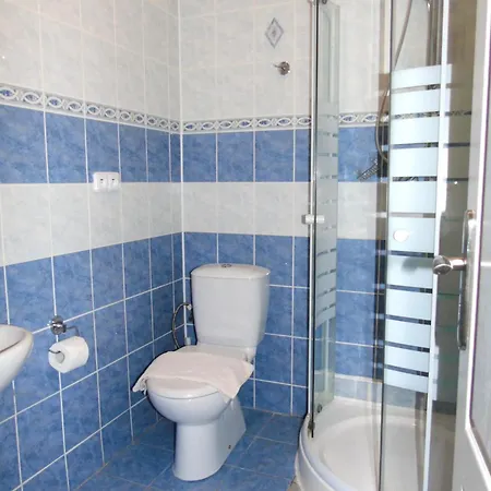 Toris Guest house