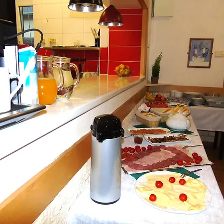 Toris 3* 特日内茨